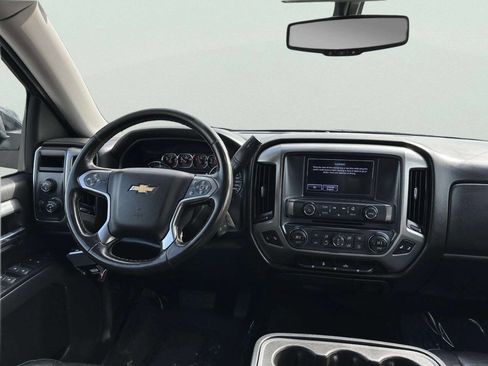 Used 2018 Chevrolet Silverado 1500 LT w/ LT Convenience Package image 18