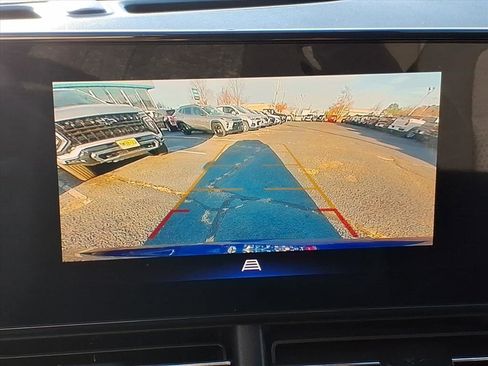 Used 2024 Chevrolet Trax LT w/ Driver Confidence Package image 15