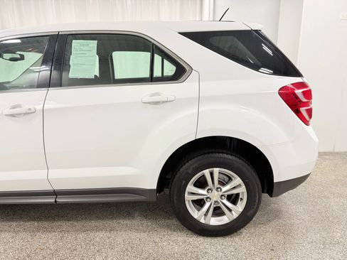 Used 2017 Chevrolet Equinox LS image 5