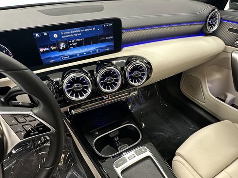 Certified 2025 Mercedes-Benz CLA 250 image 29