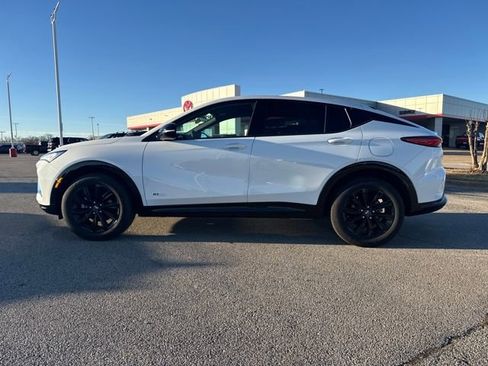 Used 2025 Buick Envista Sport Touring w/ Convenience I Package image 3