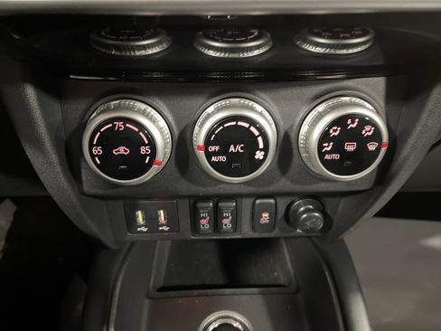 Used 2024 Mitsubishi Outlander Sport SE image 23