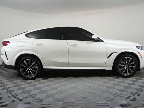 Used 2025 BMW X6 xDrive40i image 2