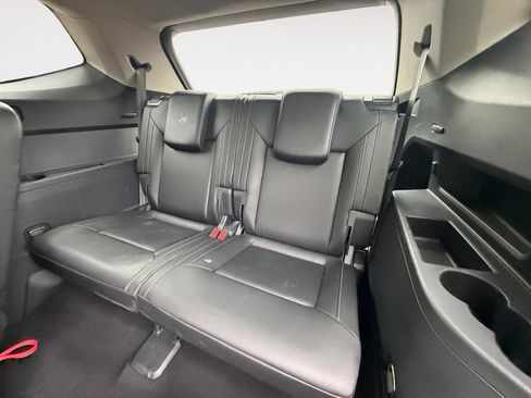 Used 2019 Volkswagen Atlas SE w/ Towing Package FWD image 12