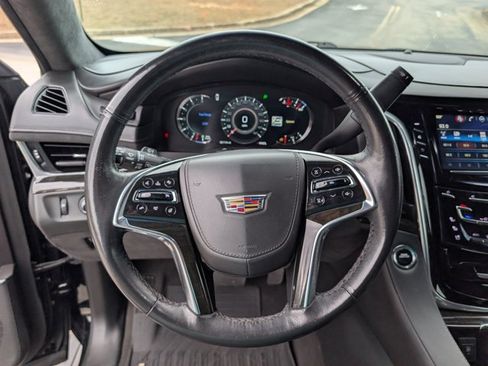 Used 2020 Cadillac Escalade Platinum AWD/4WD image 48