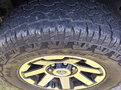Used 2003 Toyota 4Runner SR5 RWD image 8