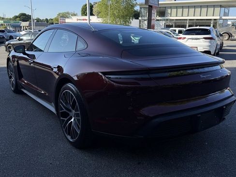 Used 2022 Porsche Taycan RWD image 13
