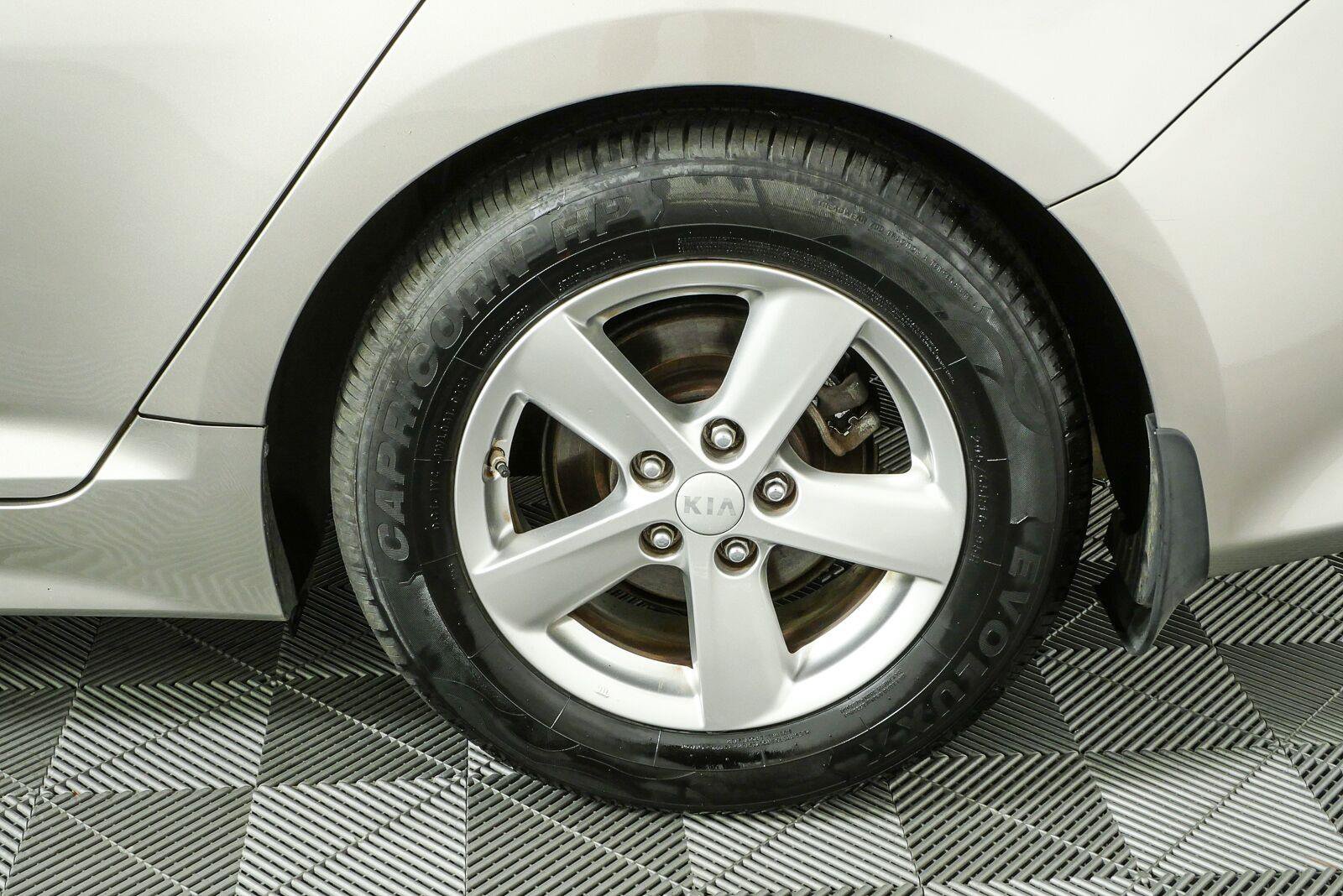 Used 2015 Kia Optima LX FWD image 33