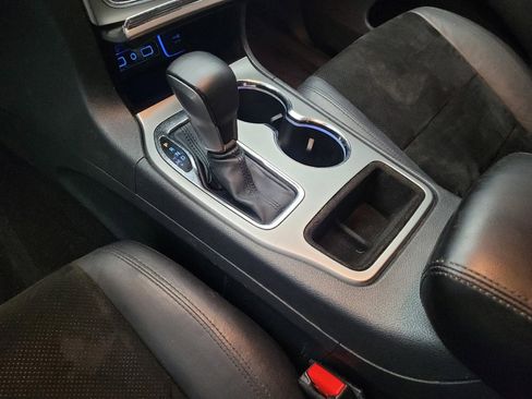 Used 2018 Jeep Grand Cherokee Altitude image 26