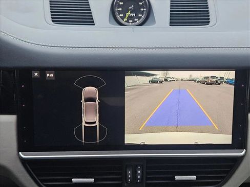 Used 2019 Porsche Cayenne E-Hybrid image 14