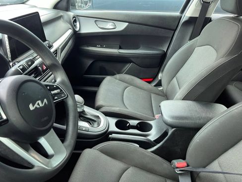 Used 2024 Kia Forte LX FWD image 10