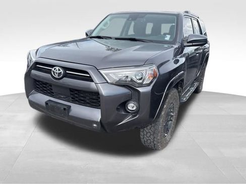 Used 2023 Toyota 4Runner SR5 AWD/4WD image 2