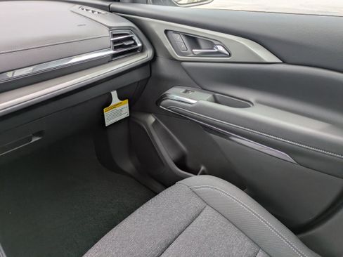 New 2026 Chevrolet Traverse LT FWD image 13