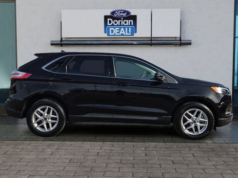 Certified 2024 Ford Edge SEL w/ Convenience Package image 2