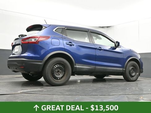 Used 2020 Nissan Rogue Sport S image 50