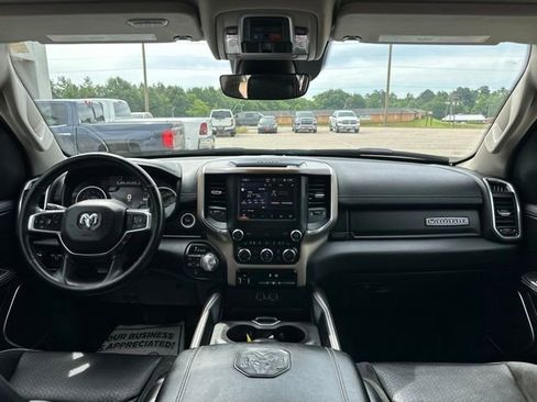 Used 2022 RAM 1500 Laramie AWD/4WD image 37