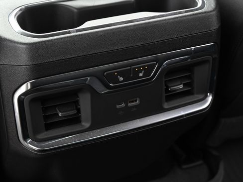 Used 2025 Chevrolet Silverado 1500 LTZ image 27