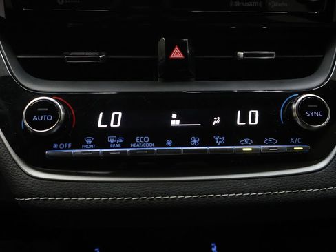 Used 2022 Toyota Corolla XSE FWD image 25