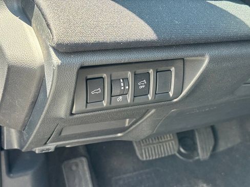 Used 2025 Subaru Outback Premium w/ Popular Package #1A AWD/4WD image 37
