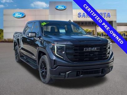 Used 2022 GMC Sierra 1500 Elevation w/ Elevation Premium Package