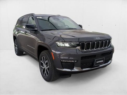 New 2025 Jeep Grand Cherokee L Limited image 7