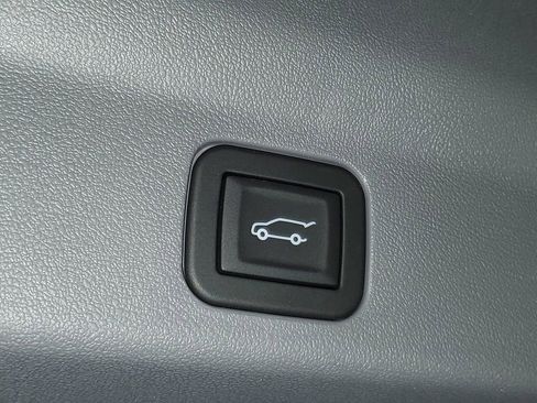 New 2026 Cadillac Escalade IQL Luxury AWD/4WD image 8