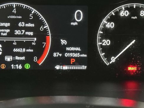 Used 2023 Honda CR-V LX image 26