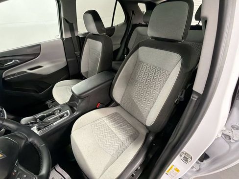 Used 2024 Chevrolet Equinox LT FWD image 18