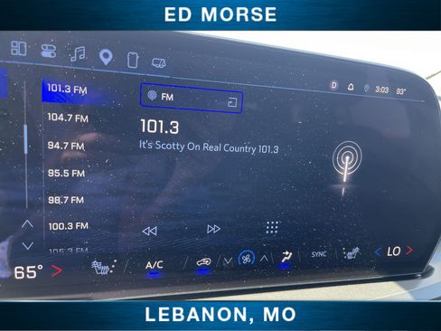 Used 2025 Chevrolet Traverse LT FWD image 13
