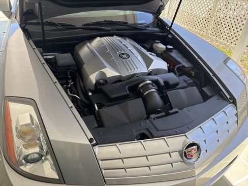 Used 2004 Cadillac XLR RWD image 24