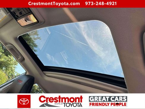 Certified 2018 Toyota 4Runner TRD Off-Road Premium AWD/4WD image 18