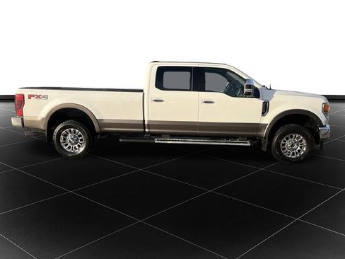 Used 2022 Ford F250 Lariat w/ Chrome Package image 6
