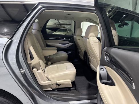 Used 2019 Buick Enclave Essence image 62