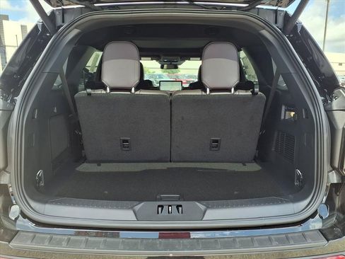 New 2026 Ford Explorer Platinum RWD image 30