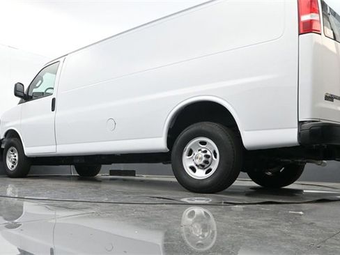 Used 2023 Chevrolet Express 2500 Extended image 20