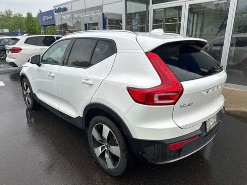 Used 2021 Volvo XC40 T5 Momentum w/ Protection Package Premier AWD/4WD image 6
