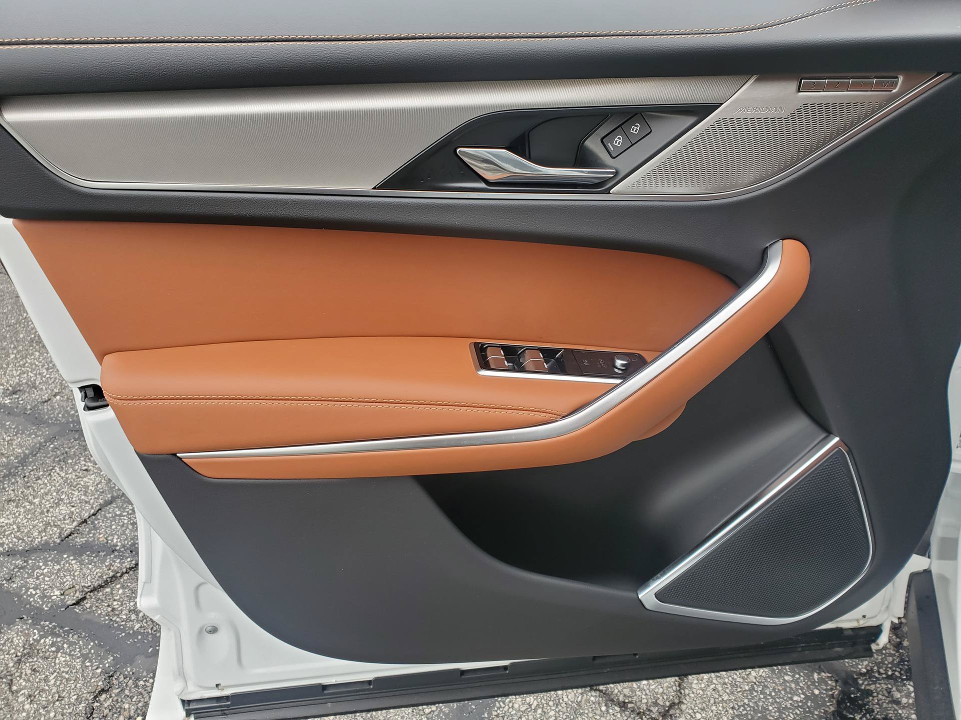 New 2026 Jaguar F-PACE R-Dynamic S AWD/4WD image 11