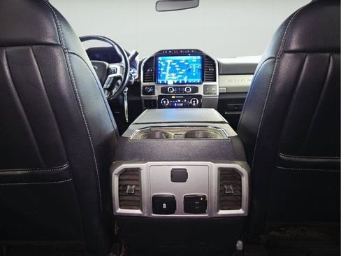 Used 2022 Ford F450 Lariat w/ Lariat Value Package AWD/4WD image 43