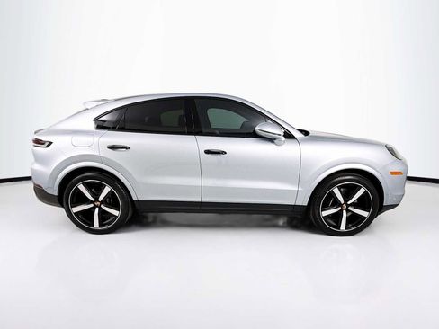 Certified 2026 Porsche Cayenne Coupe AWD/4WD image 8