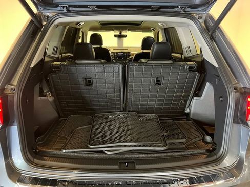 Certified 2023 Volkswagen Atlas SE image 5