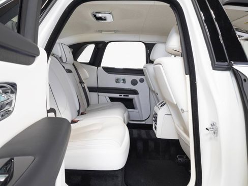 Used 2022 Rolls-Royce Ghost w/ Ghost Package AWD/4WD image 68