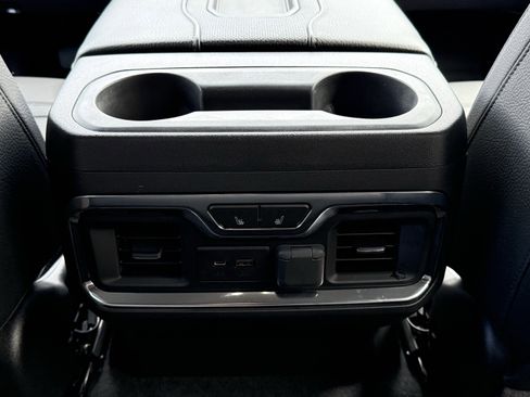 Used 2020 GMC Sierra 1500 Denali w/ Denali Premium Package image 17