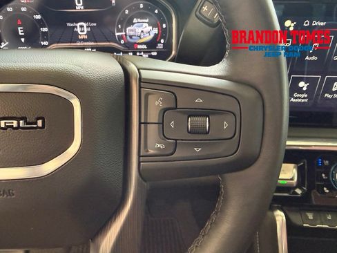 Used 2024 GMC Sierra 3500 Denali Ultimate AWD/4WD image 12