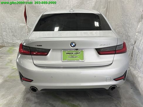 Used 2019 BMW 330i xDrive Sedan w/ Driving Assistance Package AWD/4WD image 20