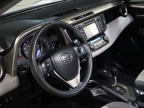 Used 2015 Toyota RAV4 XLE image 9