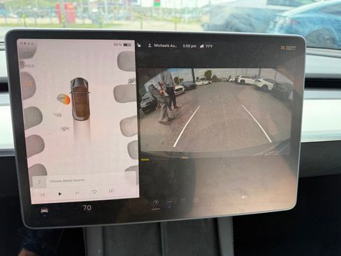 Used 2023 Tesla Model 3 Standard Range image 14