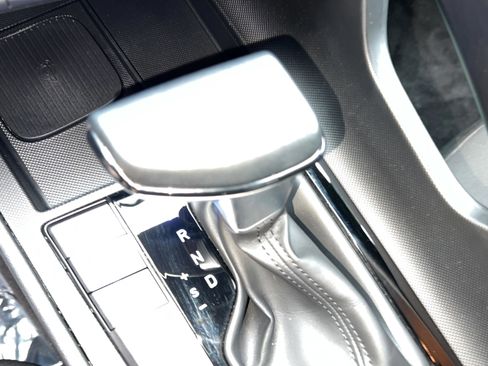 Certified 2025 Hyundai Elantra Sport image 17