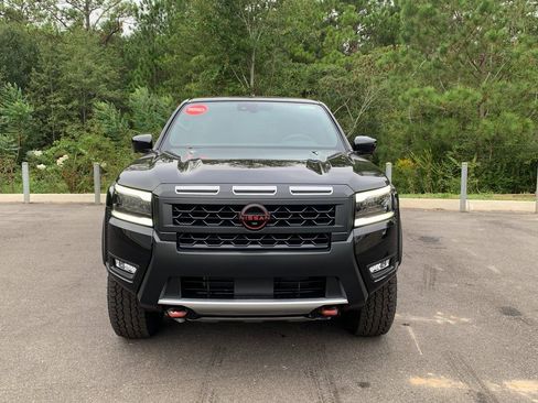 New 2026 Nissan Frontier PRO-4X w/ Pro-4x Convenience Package image 3