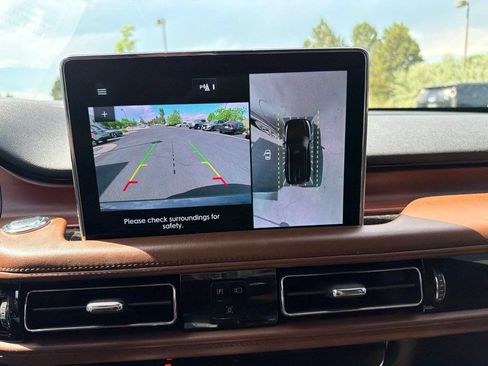 Used 2021 Lincoln Aviator Grand Touring w/ Equipment Group 302A AWD/4WD image 15