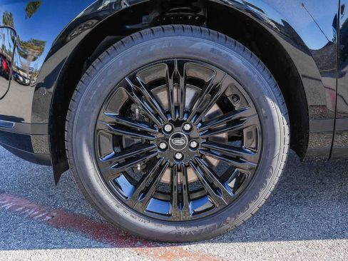 New 2026 Land Rover Range Rover Evoque S AWD/4WD image 9